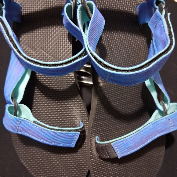 Teva Blue and Black Sporty Sandals with Adjustable Straps - Picture 6 of 10